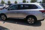 Mitsubishi
Outlander