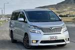 Toyota
Alphard