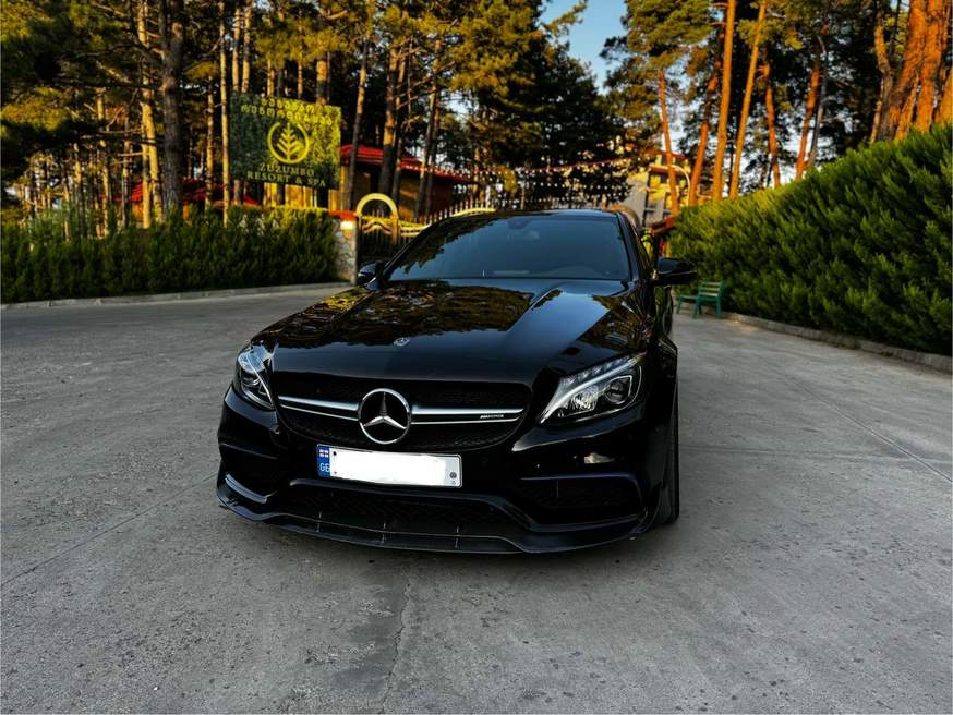 Mercedes-Benz C 63 AMG